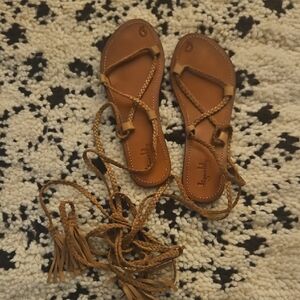 Tigerlily Genuine Leather Strappy Sandals 39